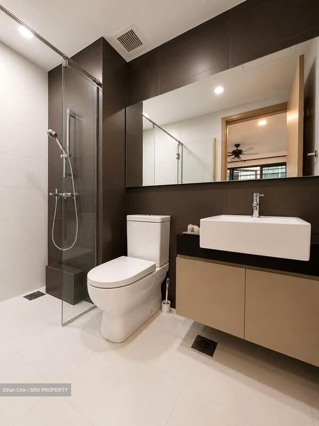 Esparina Residences (D19), Condominium #592100351